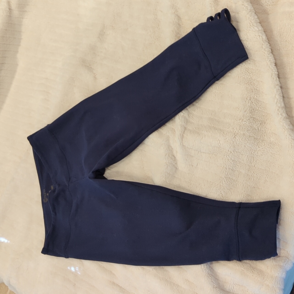 Balance Collection Women's Capri Yoga Pants - Picture 5 of 7